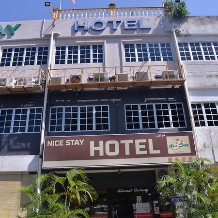 Nice Stay Hotel Raub Ngoại thất bức ảnh