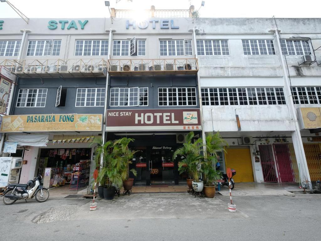 Nice Stay Hotel Raub Ngoại thất bức ảnh